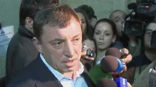 Три нови обвинения срещу Алексей Петров, адвокатите му твърдят, че МВР ги следи