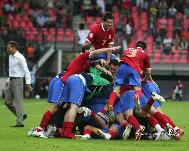 Австралия си тръгва, Сърбия - също след 2:1