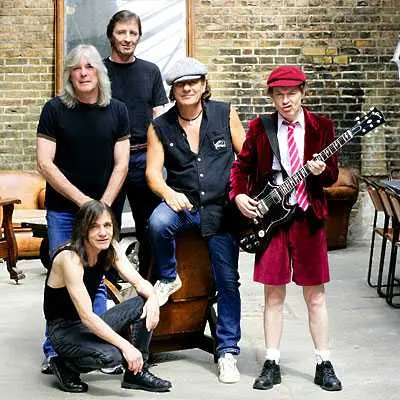 От AC/DC до ZZ Top или откъде идват имената на поп и рок групите