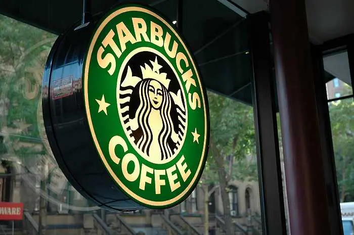 Starbucks увеличи печалбата си с 86% през третото тримесечие   