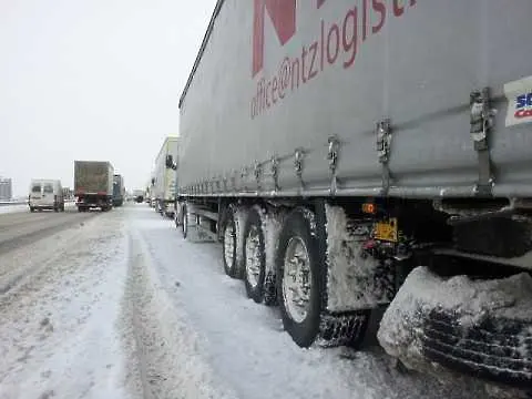 На Дунав мост - 8 километра опашка от тирове