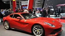 Светът купи рекорден брой коли Ferrari