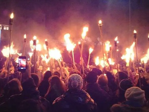 Сблъсъци и задържани в юбилейния ден на протеста ДАНСwithme