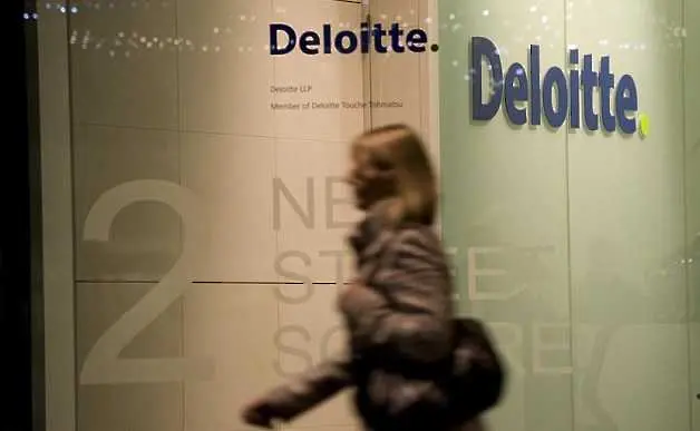 Deloitte Великобритания ще заличава университетите в документите на кандидати за работа