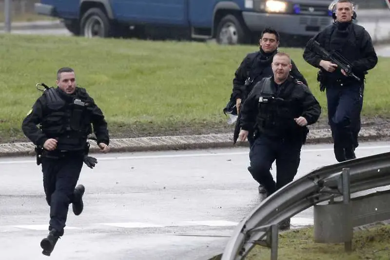 Терористите в Париж са използвали изключително сложно за засичане шифриране