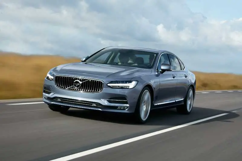 Луксозният Volvo S90 с ексклузивна предпремиера в центъра на София