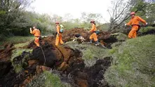 Четвърт милион японци напускат домовете си в страх от още трусове