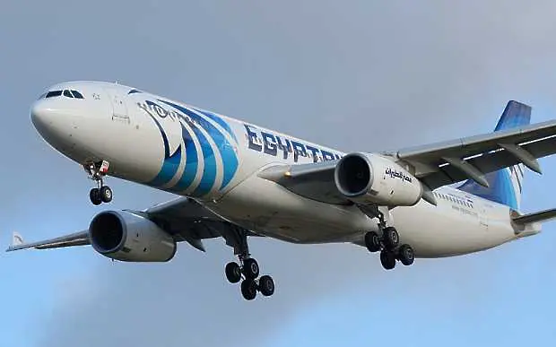 Още няма сигурни следи от изчезналия самолет на EgyptAir