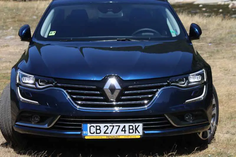 Renault Talisman атакува върховете