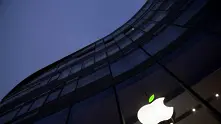 Компанията на Уорън Бъфет изкупува акции на Apple