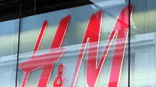 H&M възлага представянето на последната си колекция на една от най-известните закръглени модели