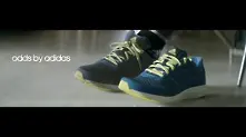 Защо Adidas започна да продава по две еднакви обувки