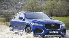 Аплодисменти за кросоувъра Jaguar F-PACE