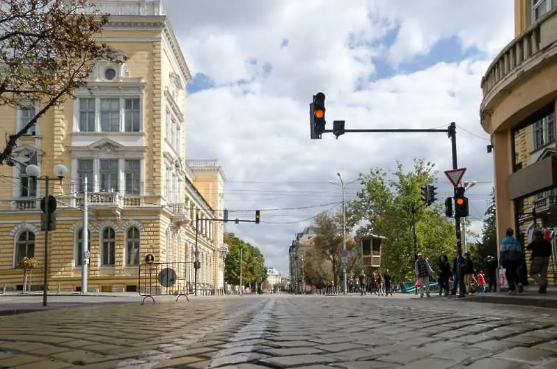 Затварят столичния пл. Батенберг до 2 януари