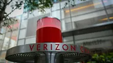 Слухове за сделка на века между Verizon и Comcast