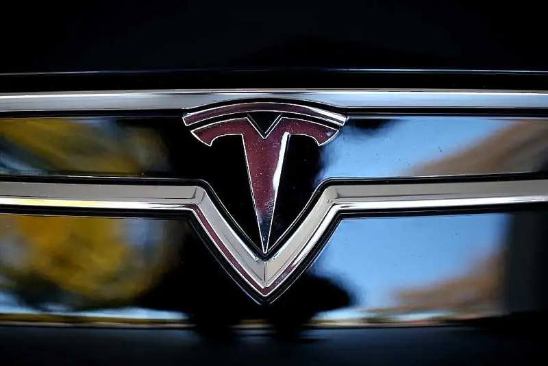 Скритата символика зад логото на Tesla