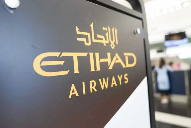 Etihad Airways спира полетите си от и до Катар