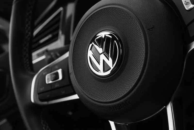 Дизелгейт: Немската прокуратура глоби Volkswagen с 1 млрд. евро