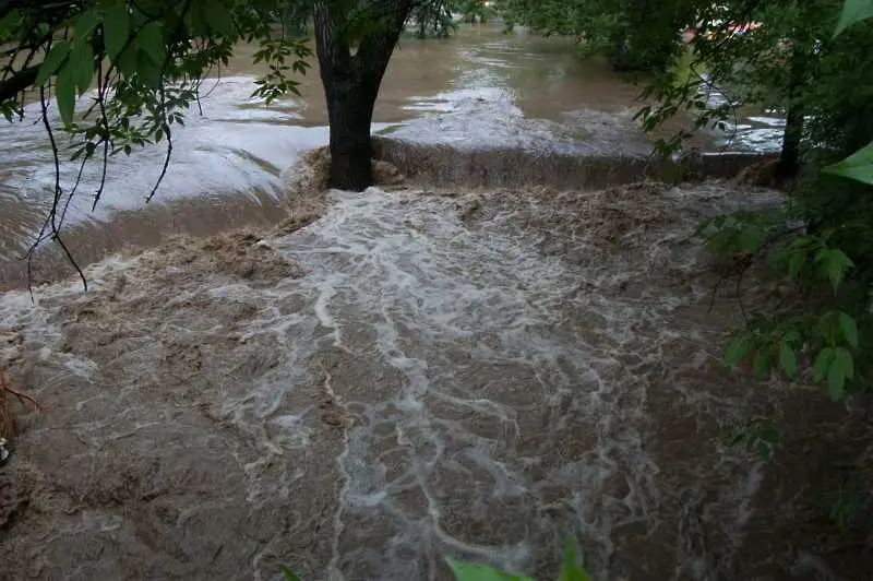 Мизия отново под вода, бедствено положение в Хайредин и Борован