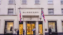 Burberry изгори чанти, дрехи и парфюми за милиони