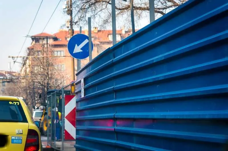 Нова организация на движението по бул. Левски от днес заради ремонт