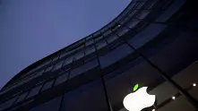 Apple достигна историческа пазарна капитализация от 1 трилион долара