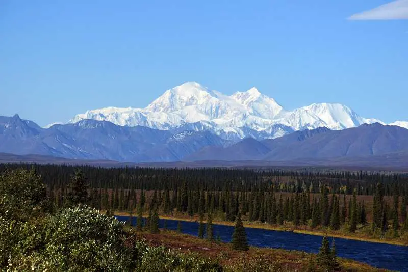 Силно земетресение удари Аляска