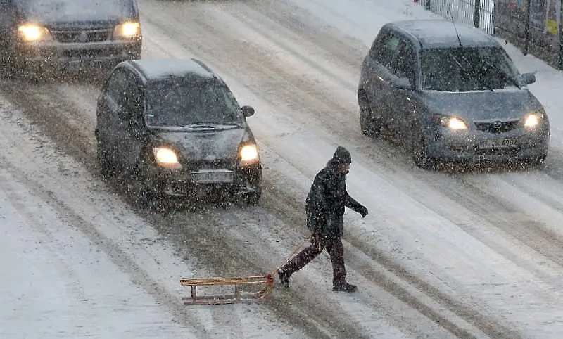 Студът в Гърция взе жертва