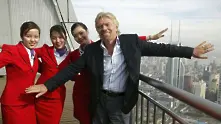 Стюардесите, може и без грим, разреши Virgin Atlantic