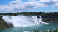 Туристическите корабчета под Ниагарския водопад ще станат електрически