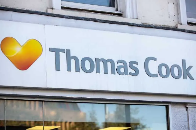 Thomas Cook в преговори за спасителна сделка от 750 млн. лири