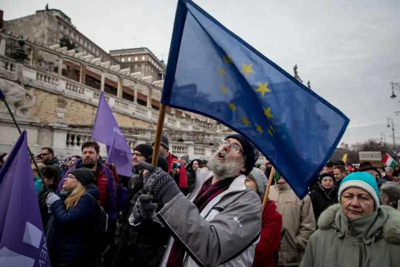 Евроскептицизъм или EU-фория: Накъде ще задуха вятърът след плана за възстановяване на икономиката?