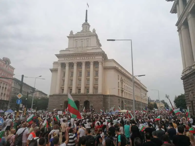 67-ма поредна вечер на антиправителствени протести