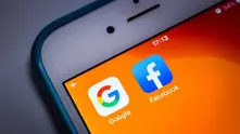 Австралия променя закони, за да накара Google и Facebook да плащат за новини