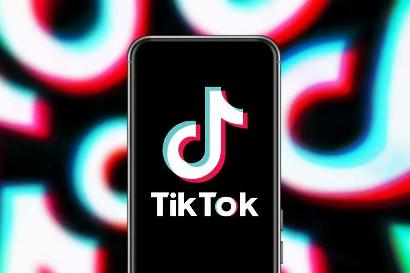 Русия глоби и TikTok за отказ да заличи публикации