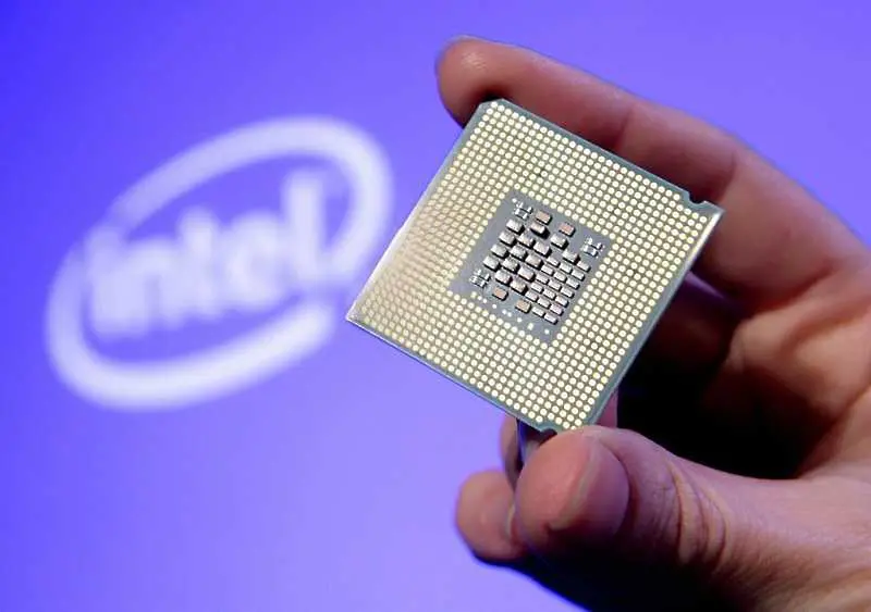 Intel потвърди, кризата с чиповете може да продължи години