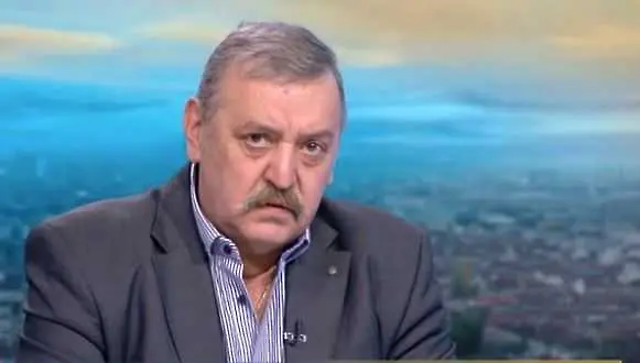 Кантарджиев: Имаме 20 дни, докато настъпи значително увеличение на случаите