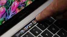 Екрани на MacBook се напукват при нормална употреба