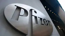 В САЩ одобриха трета доза от ваксината на Pfizer за възрастни над 65 г.