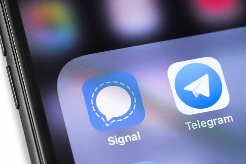 Signal и Telegram спечелиха нови потребители от срива на WhatsApp