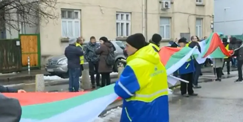 Пътните строители отново на протест пред регионалното министерство