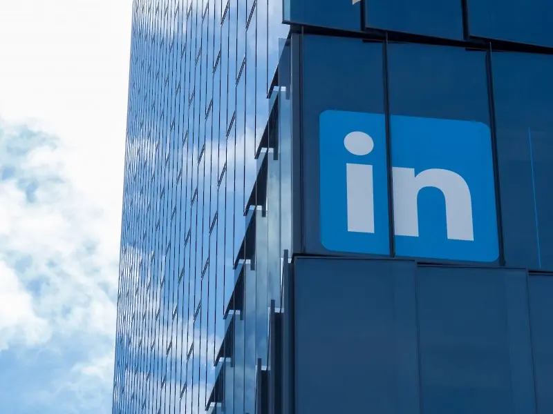 LinkedIn пусна специална версия за Китай