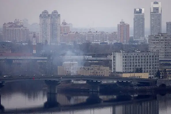 Руски военни части завзеха летище близо до Киев