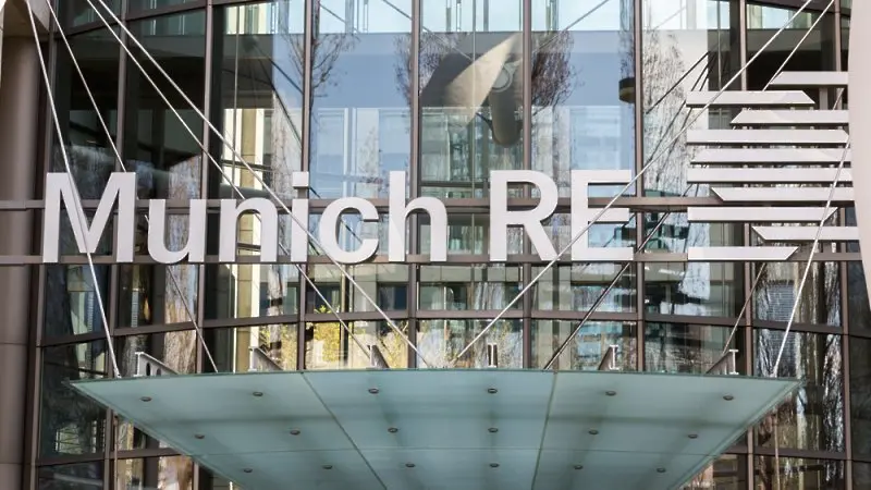 И застрахователят Munich Re се изтегля от Русия