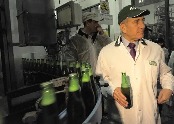 И Carlsberg напуска Русия, продава активите си