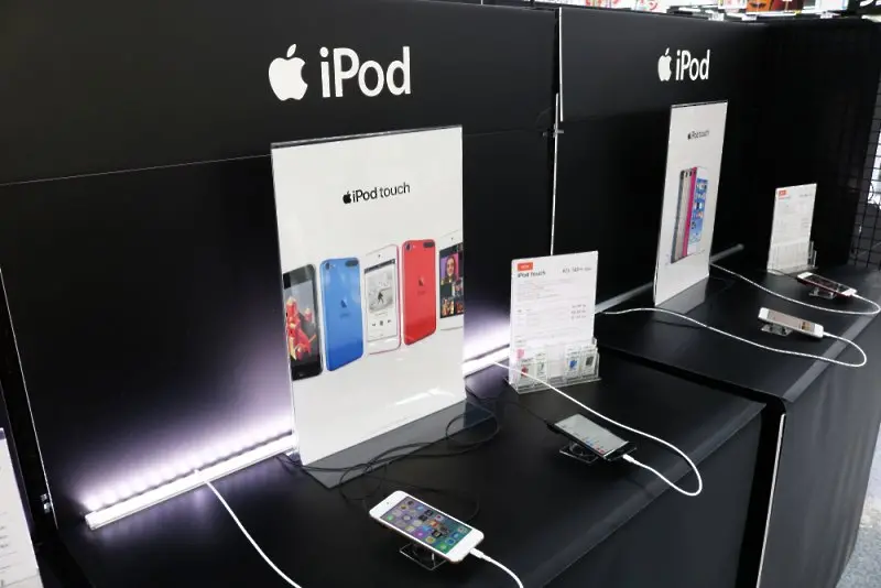 Apple прекратява производството на iPod