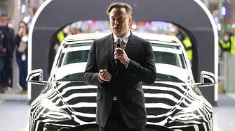 Мъск настоява служителите на Tesla да се върнат в офиса или да напуснат работа