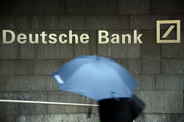 Филиалът на Deutsche Bank, подозиран в грийнуошинг, сменя директора си