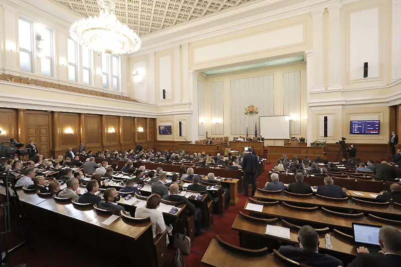 Парламентът прие на първо четене увеличението на пенсиите