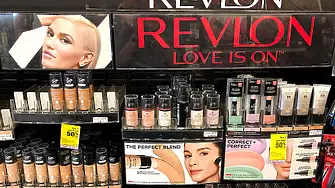 Revlon търси спасение с молба за обявяване в несъстоятелност